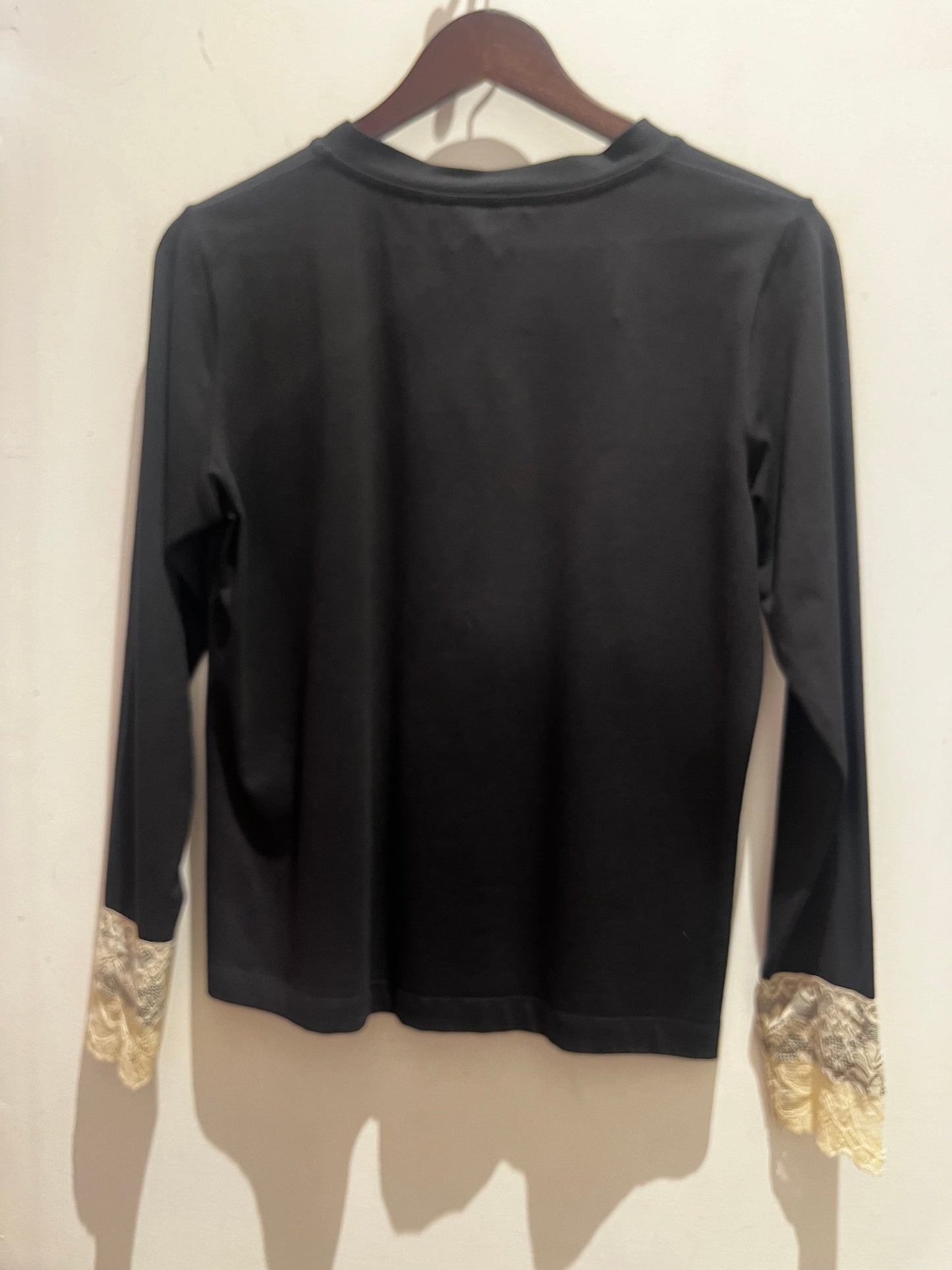 MAGLIA "ALAN" M22069P 
CON POLSI IN PIZZO