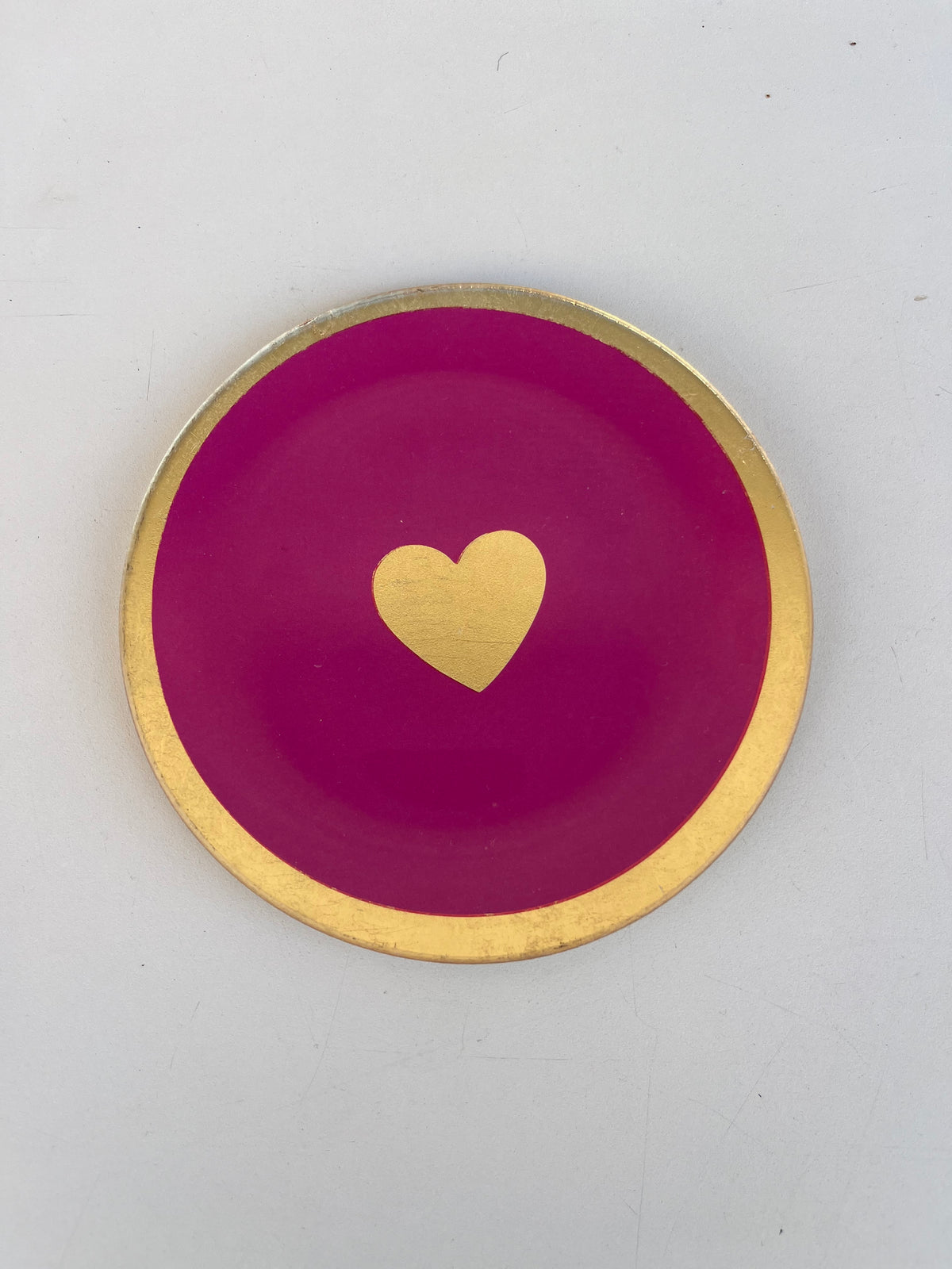 Heart-shaped saucer
