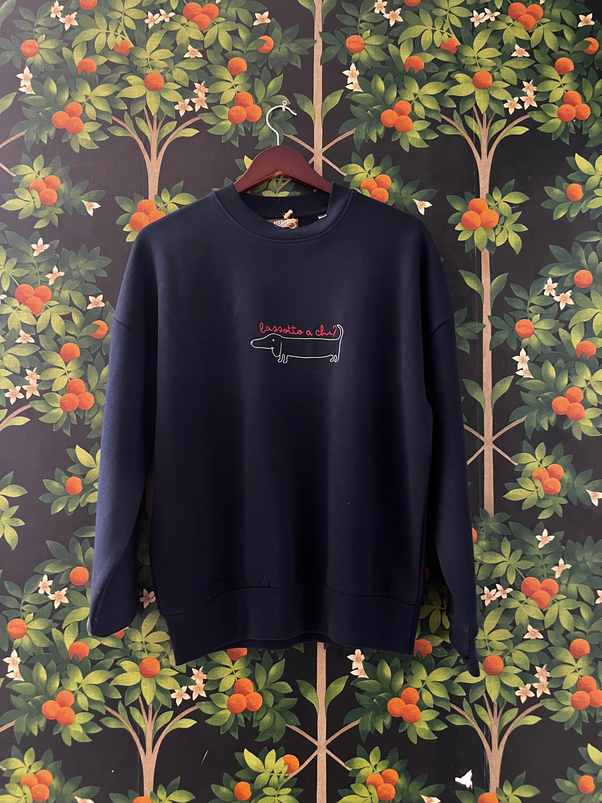 FELPA GIROCOLLO UNISEX BLU NOTTE  "BASSOTTO A CHI" TAGLIA SMALL