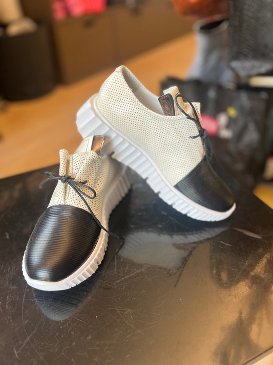 SCARPA SNEAKER CON PLATEAU SUN11