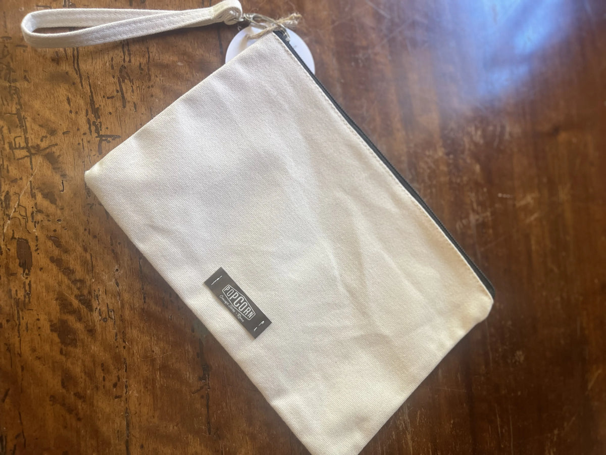 Pochette con zip e ricamo